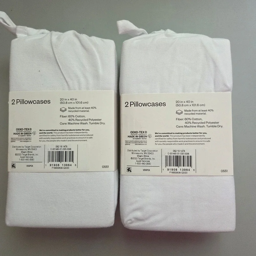 Room Essentials King Pillowcase Set White Easy-Care Cotton Blend lot of 2